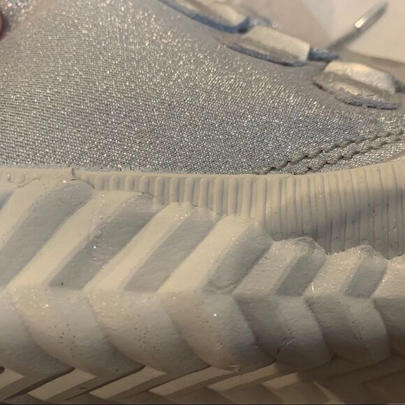 Sorel x Disney Frozen | Out N About Bootie - Picture 5 of 11